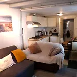 度假居 Quarter *