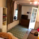 度假居 Quarter *